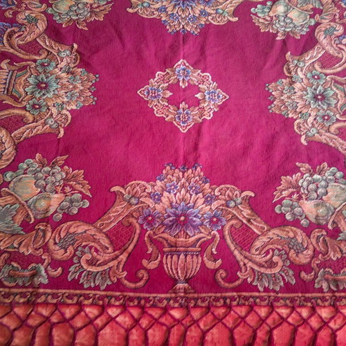 Vintage Jacquard Brocade Tablecloth 1940-1950 like new