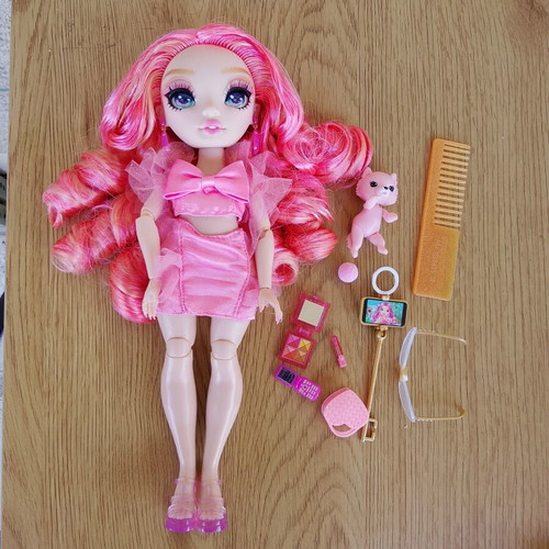 Rainbow High Pinkly Paige doll New Friends curvy edition