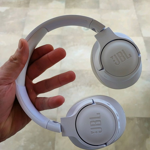 JBL Tune 770 NC new wireless over-ear headphones with adaptive noise cancelling