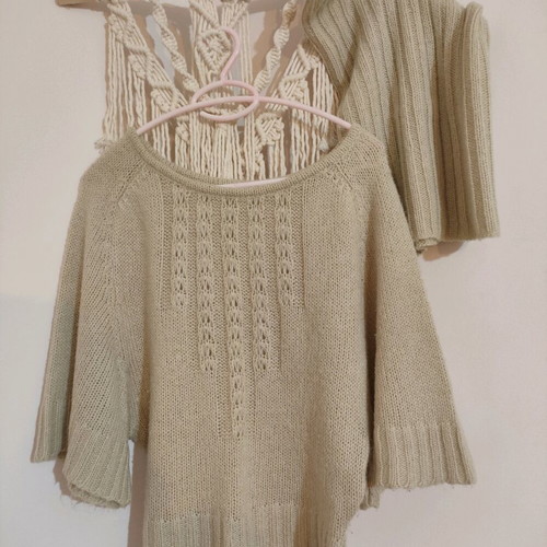 Knitted women's 3/4 sleeve sweater with neck beige like new