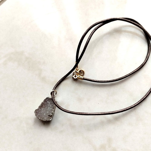 Drusy boho necklace with leather cord and natural stone charm, new