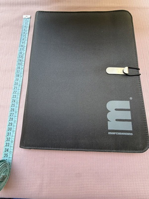 Marcus Evans A4 fabric organizer with notepad and pen