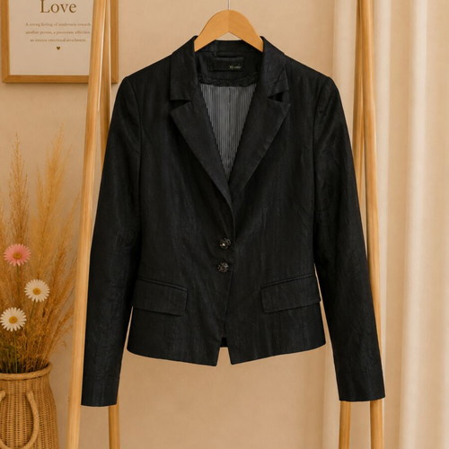 Ysatis black blazer in excellent condition