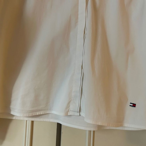 TOMMY HILFIGER, No 8 (S), women's shirt, classic, color white.