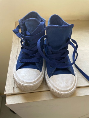 Παιδικά πάνινα μποτάκια Converse μπλε, μέγεθος 27, σε άριστη κατάσταση