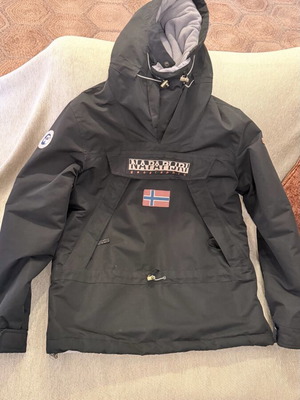 Napapijri Anorak jacket like new, size large, black