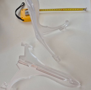2 ΒΑΣΕΙΣ  ΑΠΟ PLEXIGLASS , 20cm X 20cm