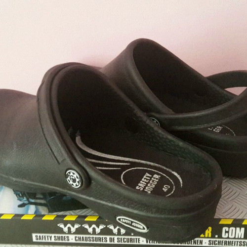 Unisex work shoes anti-slip, comfortable and lightweight, size 40