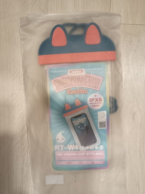 Remax Cattie waterproof phone case up to 7.0"