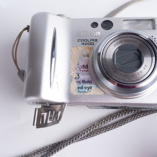 Vintage digital cameras used, 6 for parts or repair Samsung Olympus Nikon Sony Pentax Fujifilm