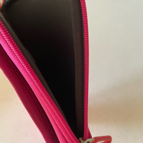 Case Logic tablet case 8” like new