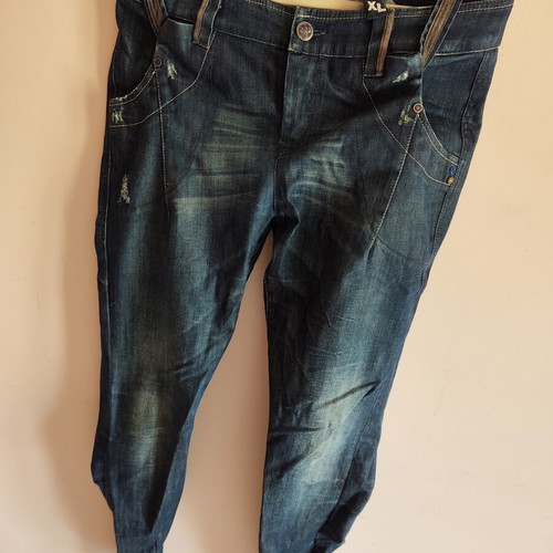 Attrattivo dark blue jeans XL, new with decorative seams