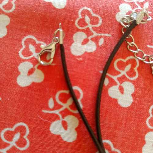 Heart blue pendant necklace new, glass with steel