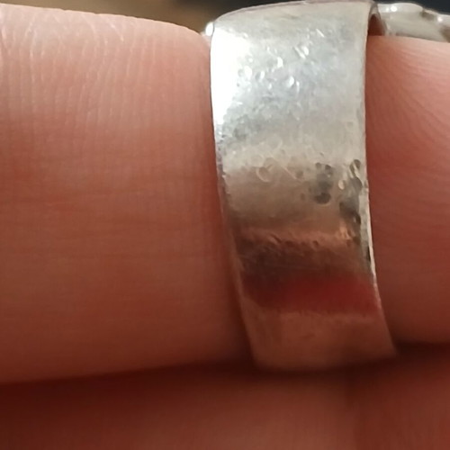 Silver 925 ring with large white agate, Lousir, like new