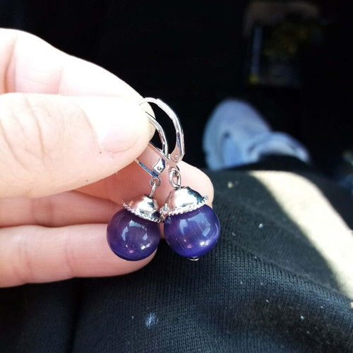 Purple dangle earrings like new with deep purple stones