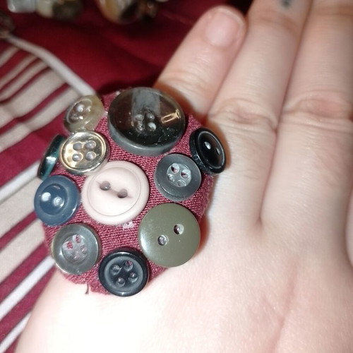 Handmade ring with buttons new