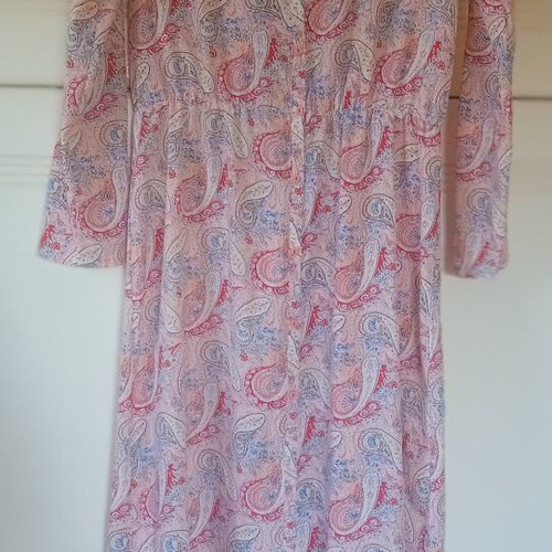 Dress with elastic waist and buttons, like new, size M/L