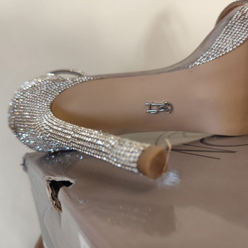Steve Madden sandals used with rhinestones gray silver size 41
