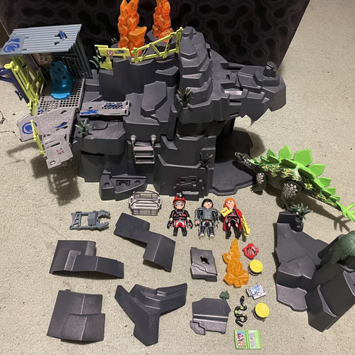 Playmobil Dino Rises playset