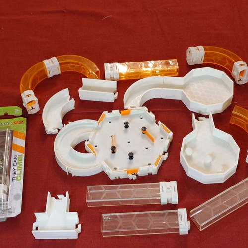 Hexbug set like new with 13 nano and Battle Ground Spider