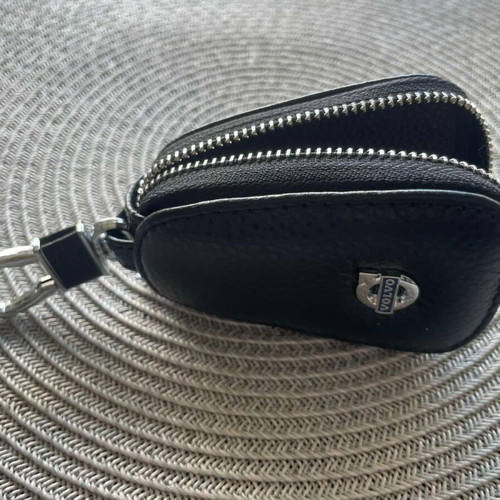 Leather Car Key Cover Volvo new, black with metal elements