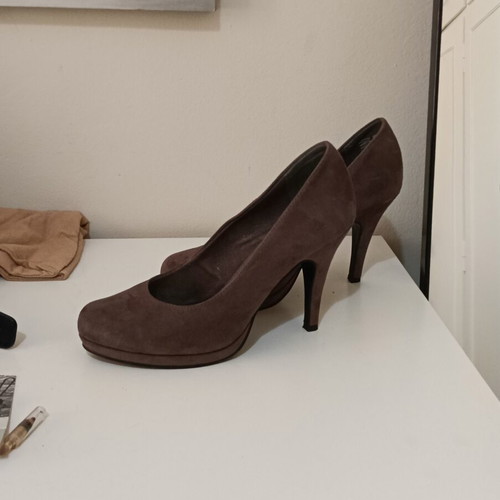 Tamaris suede pumps size 38 brown new