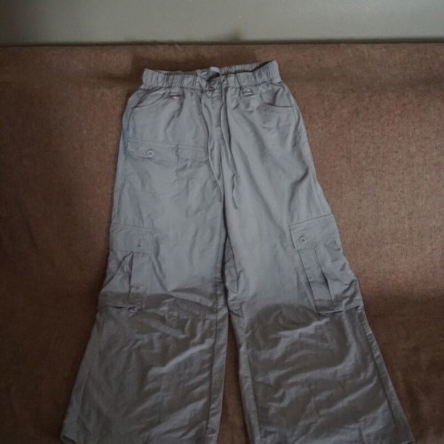 Gray women's cargo pants Bershka like new, wide fit, size S