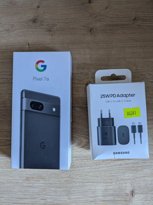 Google Pixel 7a 5G 8GB RAM 128GB storage like new, charcoal, dual SIM