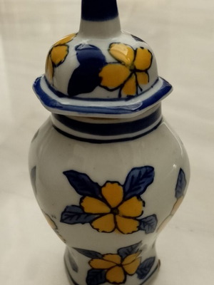Chinese tea vase late 1990s, like new, approx. 15cm
