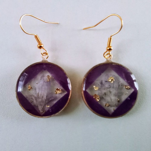 Handmade purple earrings with gold leaf and dried flowers, new