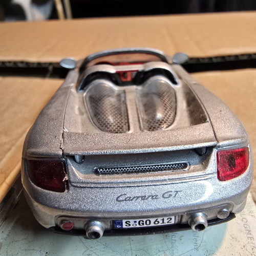 Porsche Carrera GT model like new
