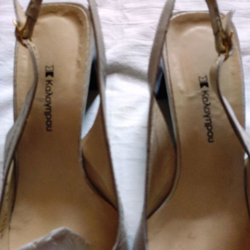 Kalogiou leather pumps new, ecru color, size 39-40