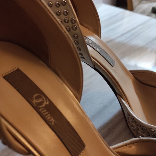 Danos leather beige pumps used with gold studs, heel height 10.5 cm