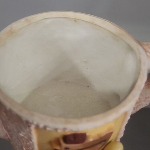 Decorative cup new