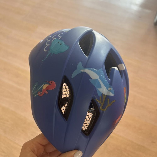 Children's helmet with rear light new
