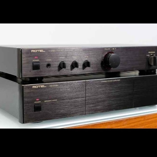 Rotel RC-970BX and RB-970BX amplifier set like new