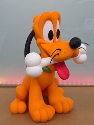 Pluto figure 25cm new with vivid colors and detail