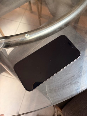 Apple iPhone 15 Pro 256GB black titanium