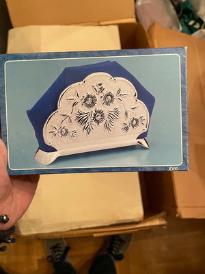 Vintage napkin holder with floral design new