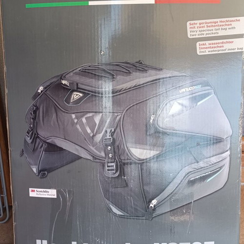 Vanucci Motorcycle Saddlebags like new, heavy-duty set with accessories
