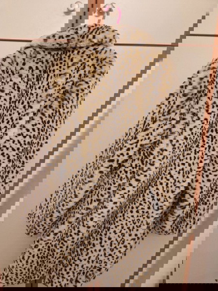 Γούνα animal print τεχνητή