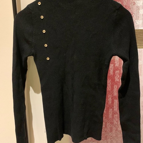 Black blouse thin and slim like new, size S