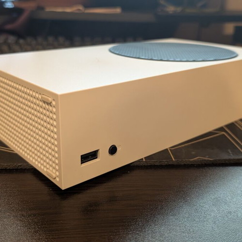 Xbox Series S 512GB console with controller and power cable
