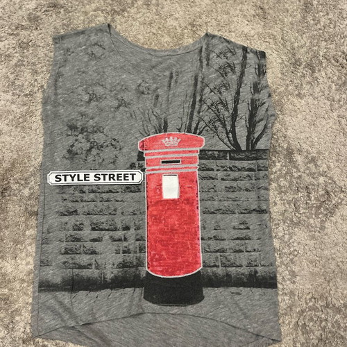 Primark London Style Street top with red sequins, like new, size S/M