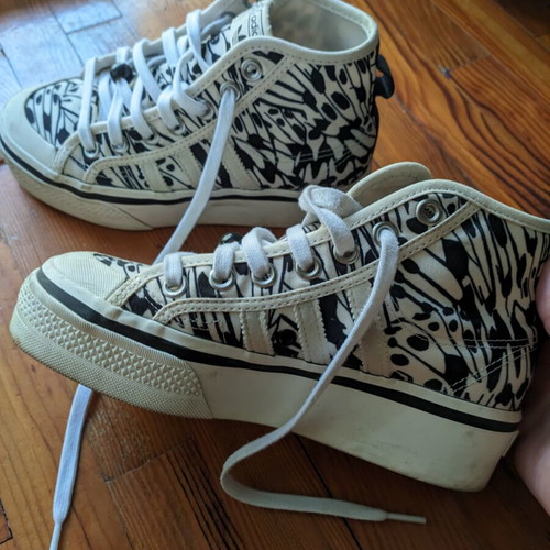Nizza Adidas sneakers like new, size 36, black and beige
