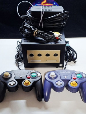 Nintendo GameCube Black PAL Model with 2 Controllers used