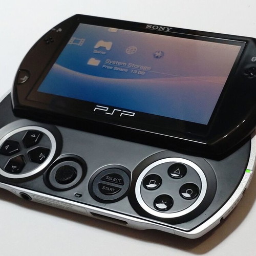 PSP GO console like new with original cables and 4GB memory card