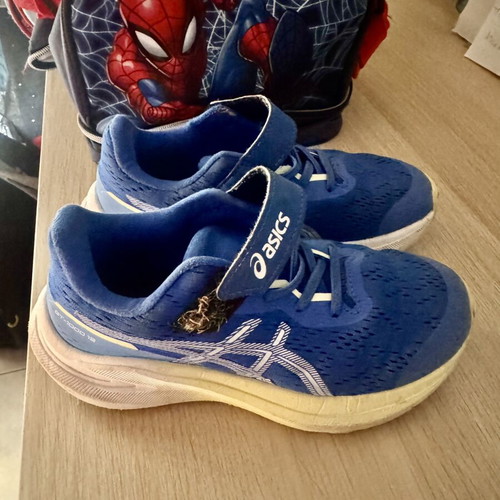 Asics Performance GT 1000 13 Kids' Running Shoes Used Size 32.5 Blue