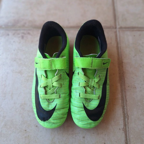 Nike football shoes used size 33 green and black