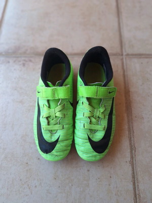 Nike football shoes used size 33 green and black